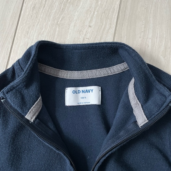 Old Navy zipper sweater set in red and blue, size 6-7y - Picture 8 of 9